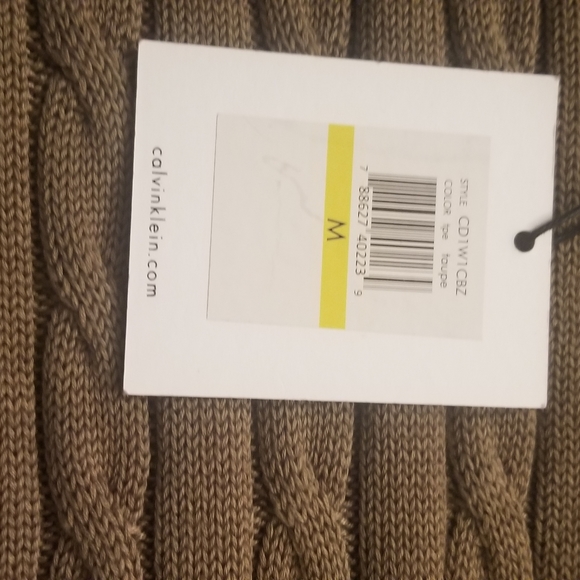 Dress - Picture 2 of 4